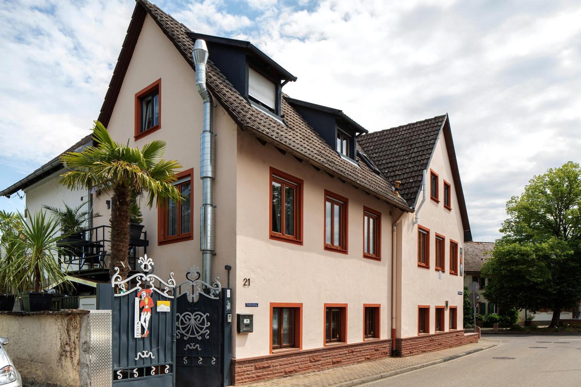 Ferienwohnungen Eulenspiegel Breisach ภายนอก รูปภาพ