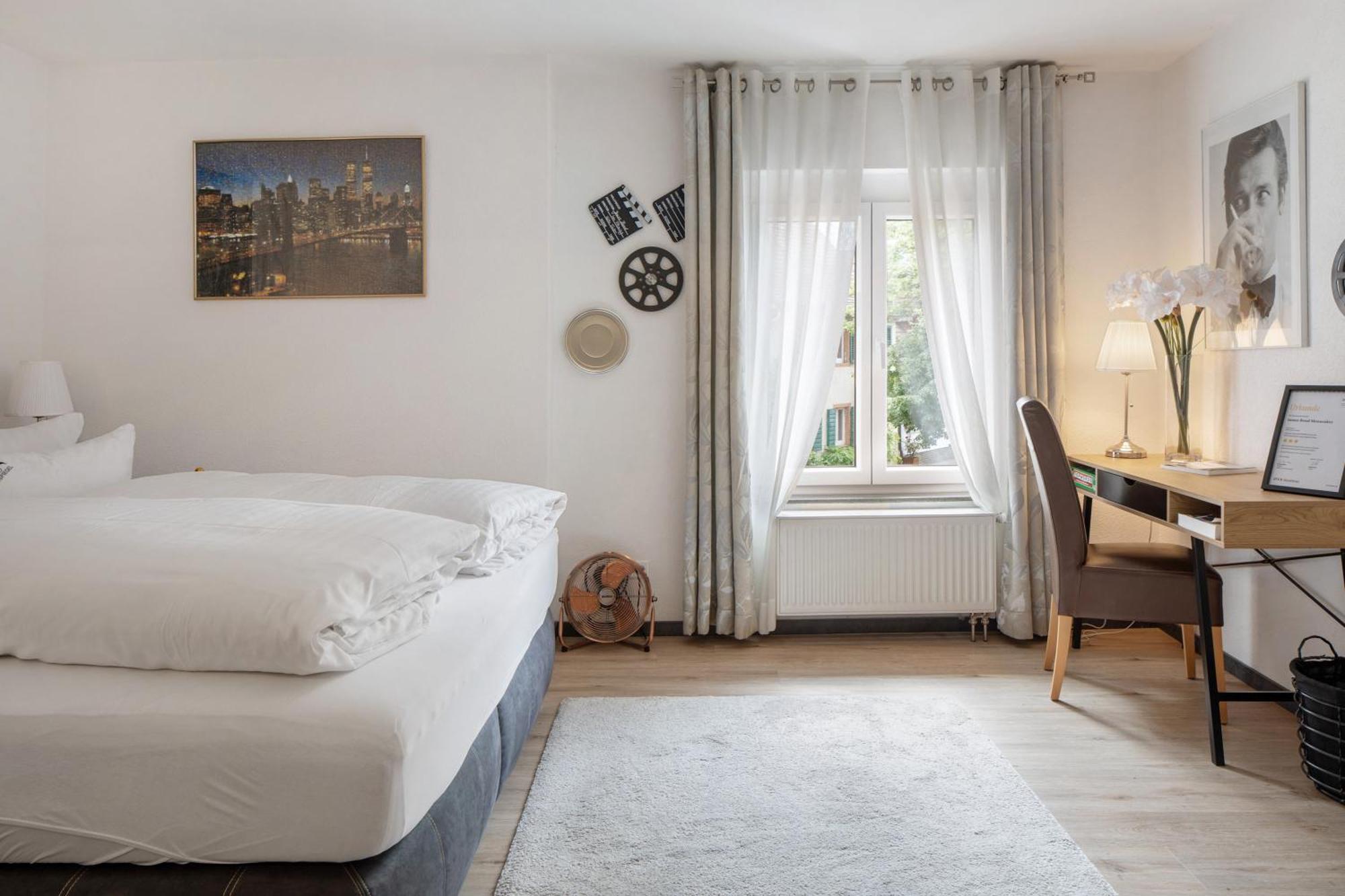Ferienwohnungen Eulenspiegel Breisach ภายนอก รูปภาพ